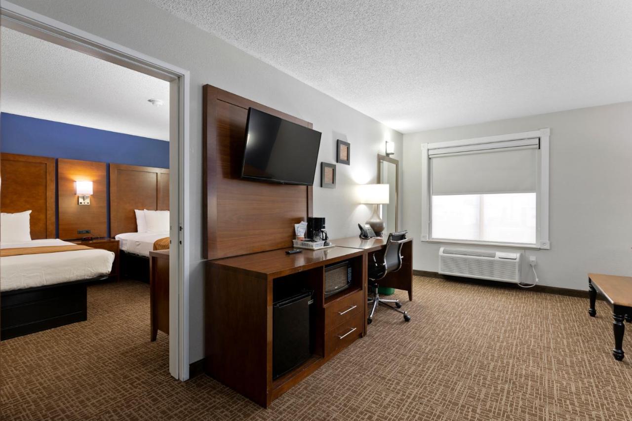 Comfort Inn & Suites St Louis-Hazelwood Dış mekan fotoğraf