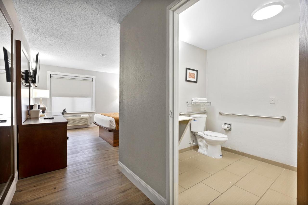 Comfort Inn & Suites St Louis-Hazelwood Dış mekan fotoğraf