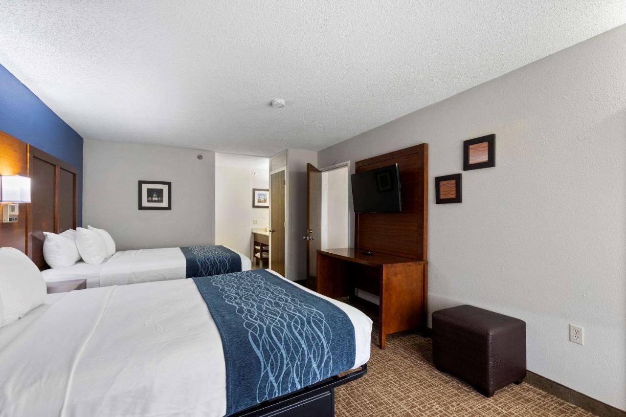 Comfort Inn & Suites St Louis-Hazelwood Dış mekan fotoğraf