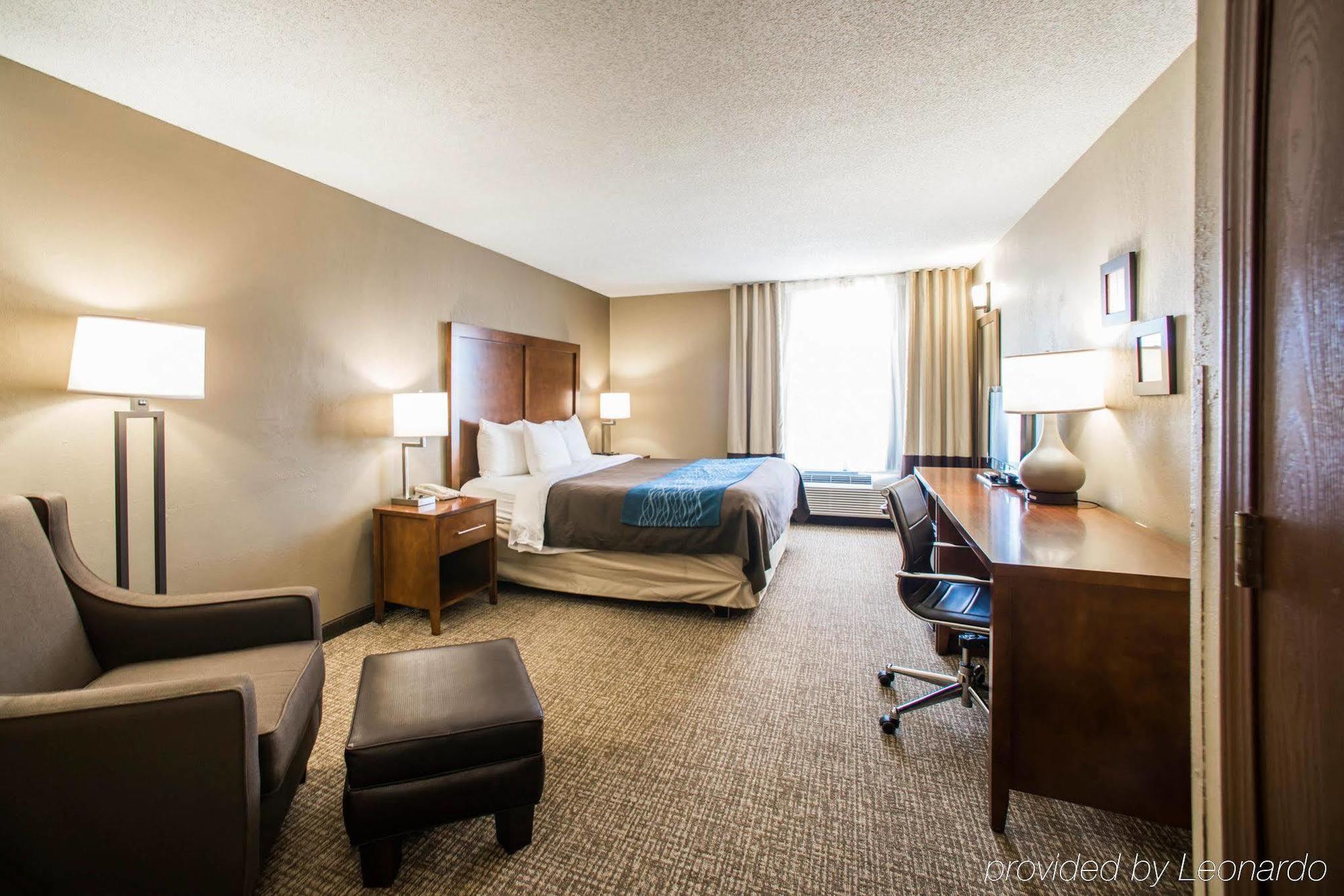 Comfort Inn & Suites St Louis-Hazelwood Dış mekan fotoğraf