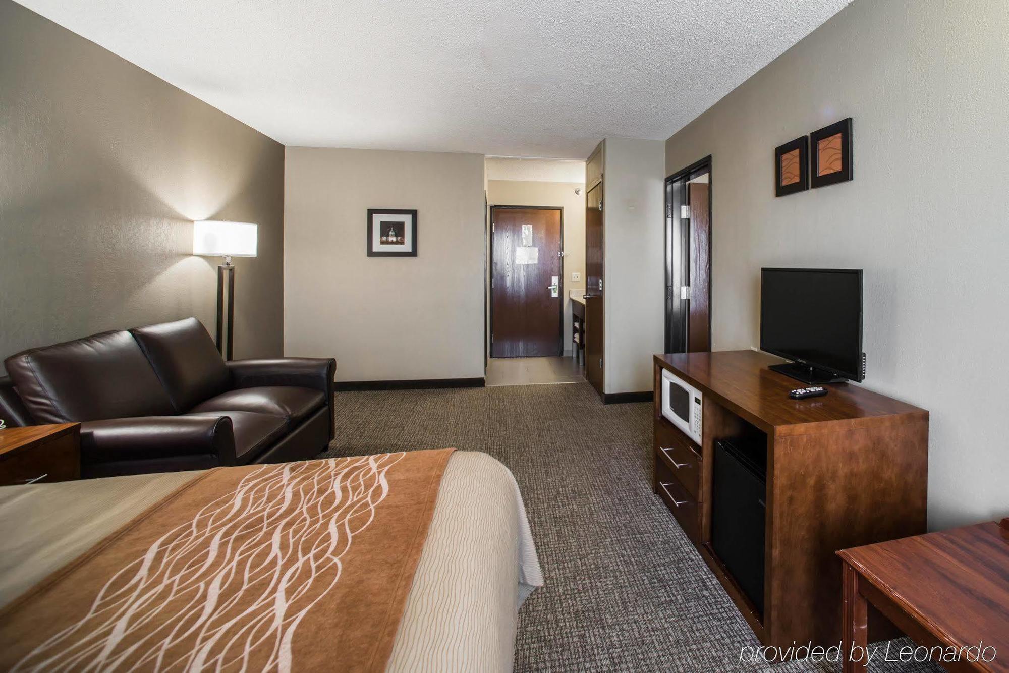 Comfort Inn & Suites St Louis-Hazelwood Dış mekan fotoğraf