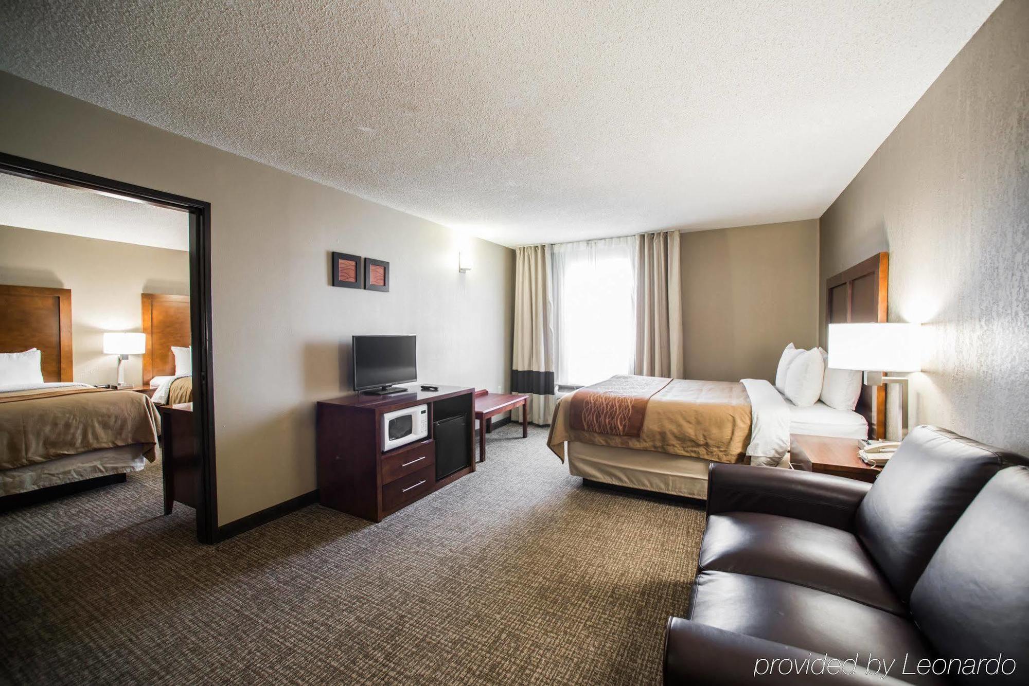Comfort Inn & Suites St Louis-Hazelwood Dış mekan fotoğraf